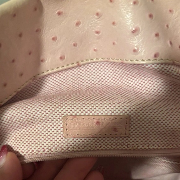 Dooney & Bourke Ostrich Logo Lock Pink Hobo Bag EUC - Picture 11 of 16